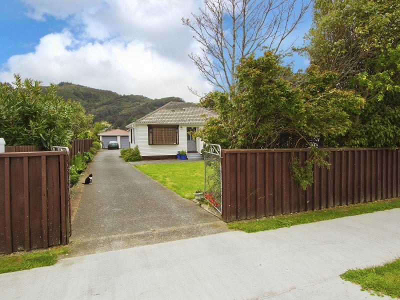 50 Hyde Street, Wainuiomata, Lower Hutt - Carousel 20