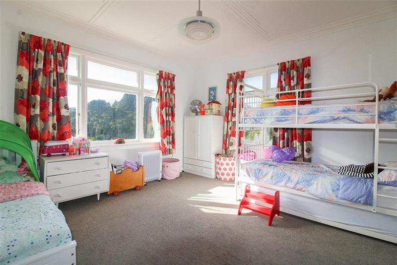 18 Castlewood Road, Company Bay, Dunedin - Carousel 15