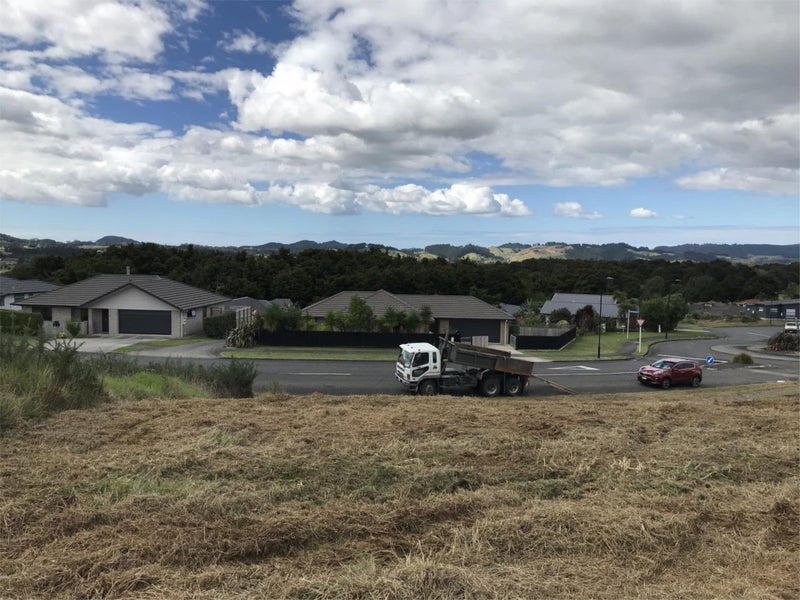 35 Pebble Beach Boulevard, Kamo, Whangarei - Carousel 4