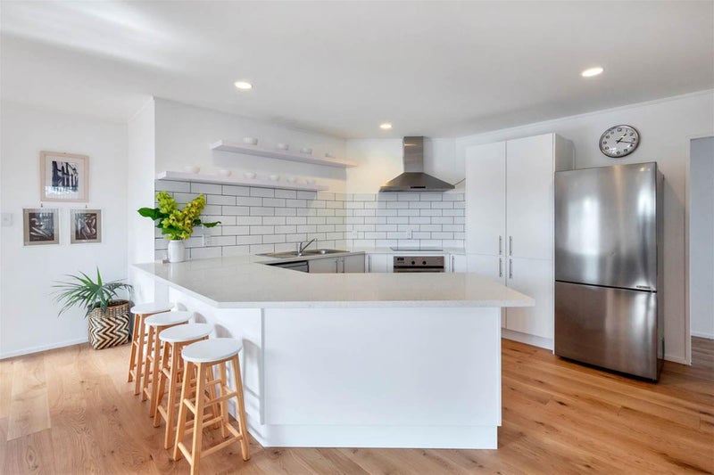 2/13 Delamare Court, Sunnynook, Auckland - Carousel 2