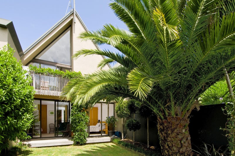 2B Nihill Crescent, Orakei, Auckland - Carousel 1
