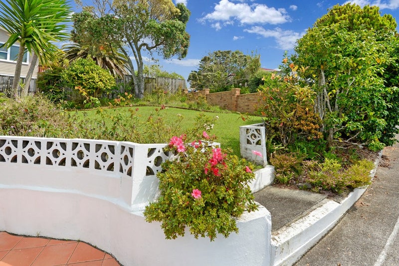 1/26 Chequers Avenue, Glenfield, Auckland - Carousel 26