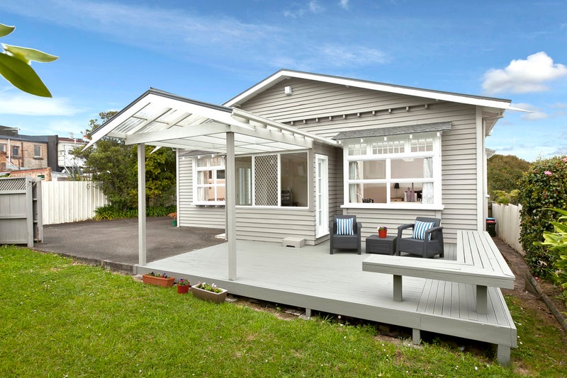 70 Mount St John Avenue, Epsom, Auckland - Carousel 1