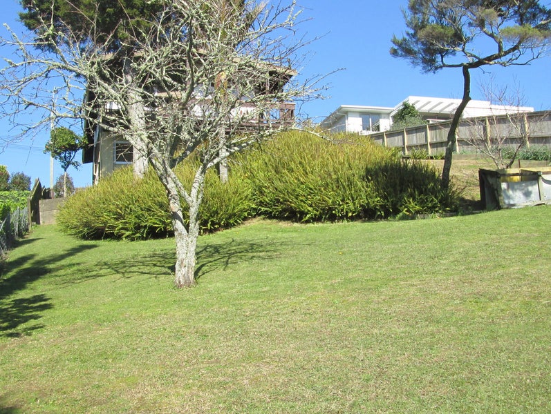 40 Exmouth Road, Northcote, Auckland - Carousel 2