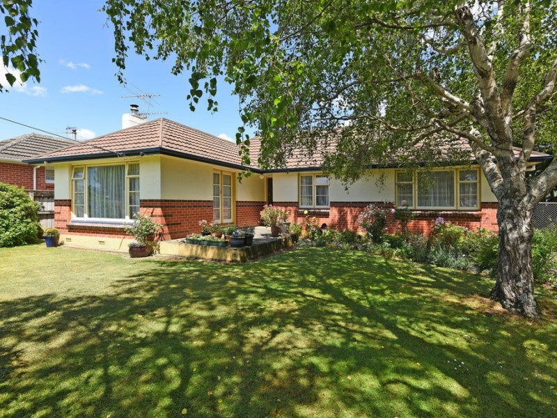 25 Redwood Street, Elderslea, Upper Hutt - Carousel 1