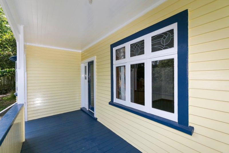 4 Totara Terrace, Miramar, Wellington - Carousel 2