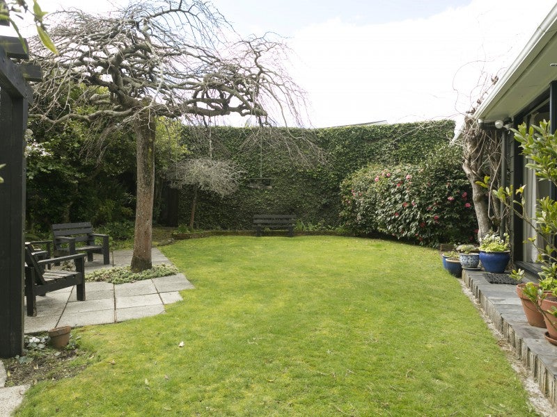 21 Harvey Street, Waipahihi, Taupo - Carousel 20