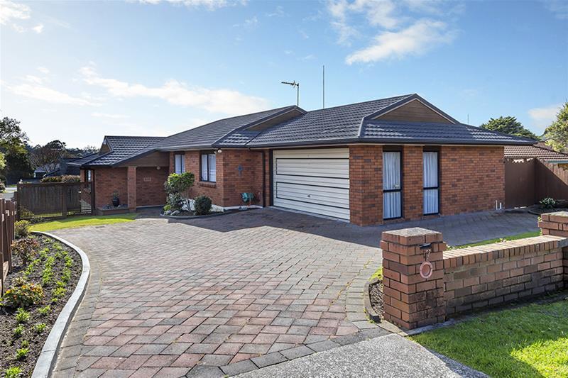 17 Carriage Close, Northpark, Auckland - Carousel 1