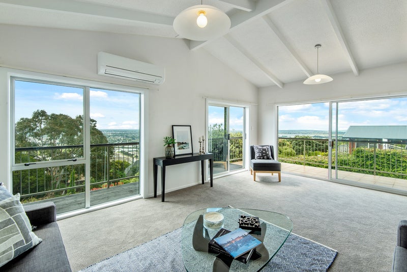 236 Cannon Hill Crescent, Mount Pleasant, Christchurch - Carousel 2