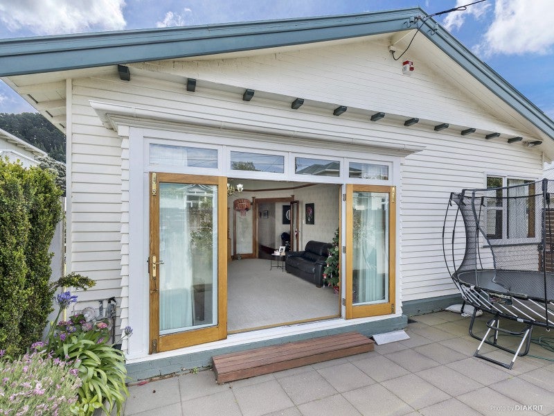94 Moxham Avenue, Hataitai, Wellington - Carousel 2