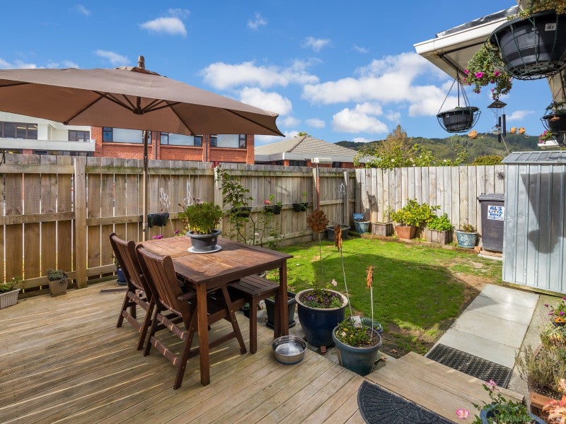 3/2 Ararino Street, Trentham, Upper Hutt - Carousel 23