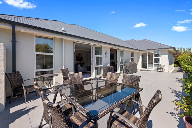 33 Euphrasie Drive, Aidanfield, Christchurch - Carousel 2
