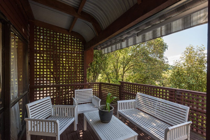 6 Brook Terrace, The Brook, Nelson - Carousel 2