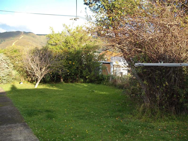 24 Sladden Street, Naenae, Lower Hutt - Carousel 2
