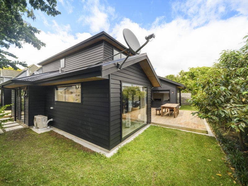 31A Batt Street, West End, Palmerston North - Carousel 24