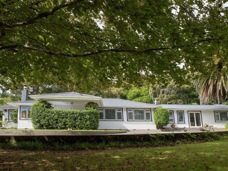 434 State Highway 1, Pukerua Bay, PORIRUA - Carousel 1