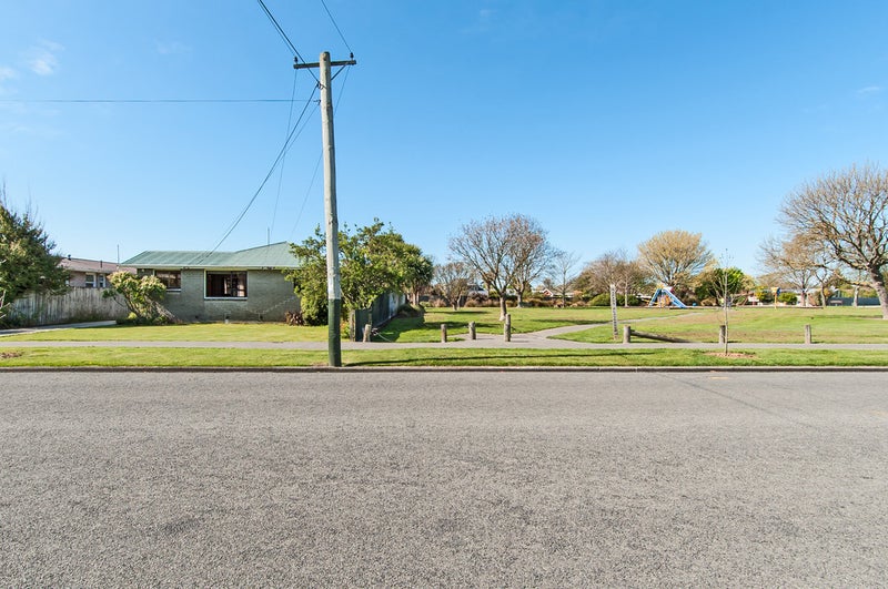 16 Mahars Road, Mairehau, Christchurch - Carousel 14