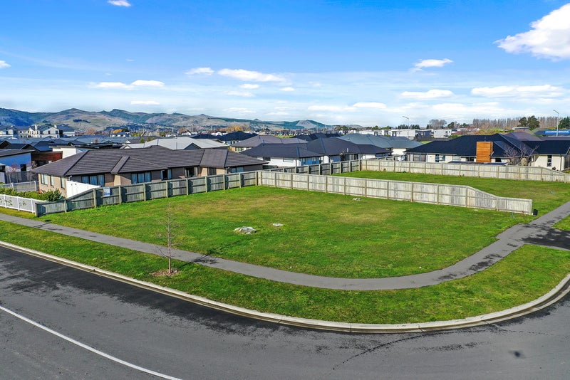 8 Platinum Drive, Wigram, Christchurch - Carousel 1