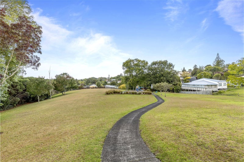 1/51 Ayton Drive, Totara Vale, Auckland - Carousel 14