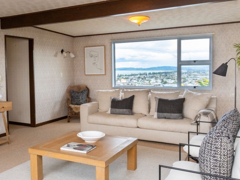 49 Cameron Road, Bluff Hill, Napier - Carousel 2