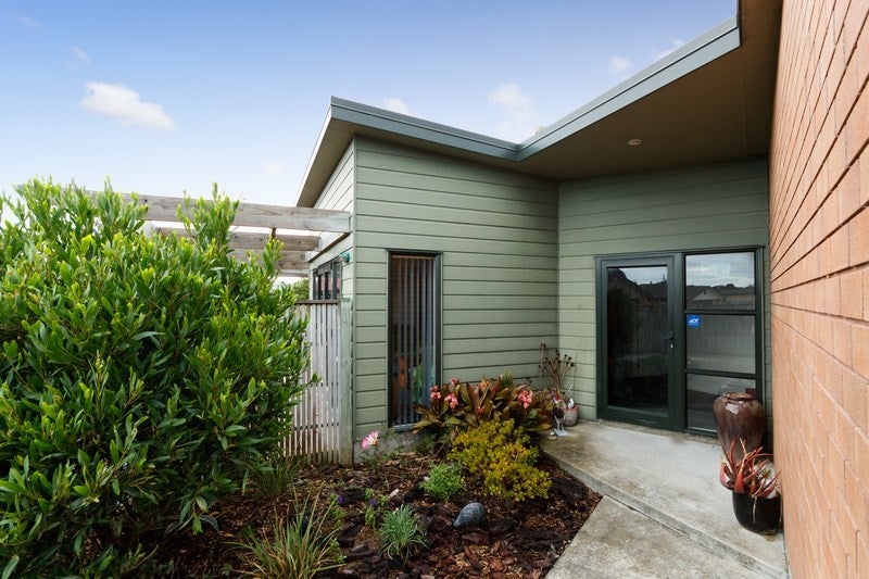 29 Walnut Grove, Kelvin Grove, Palmerston North - Carousel 2