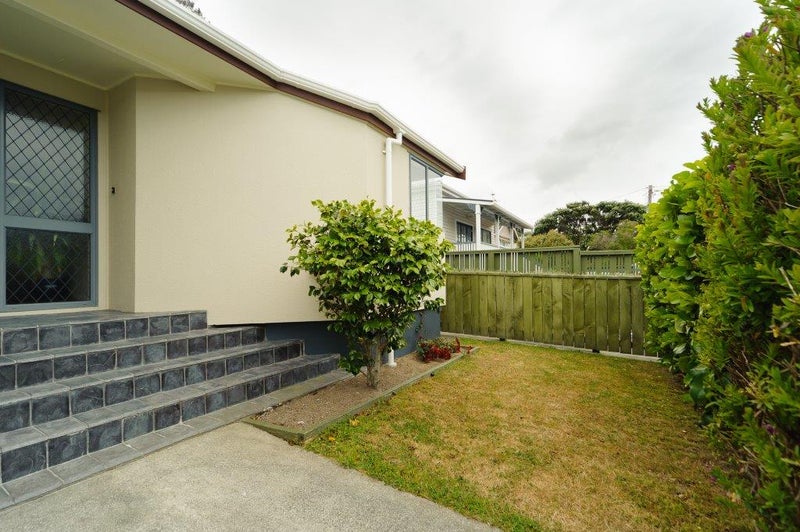 44A Derwent Street, Island Bay, Wellington - Carousel 2