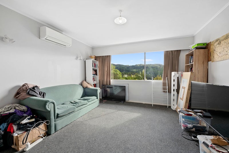 2/132 Curtis Street, Northland, Wellington - Carousel 1