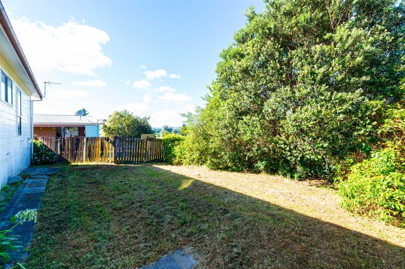 1/71 Anich Road, Massey, Auckland - Carousel 19