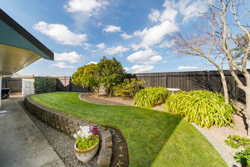 12 Caroline Crescent, Highbury, Palmerston North - Carousel 16