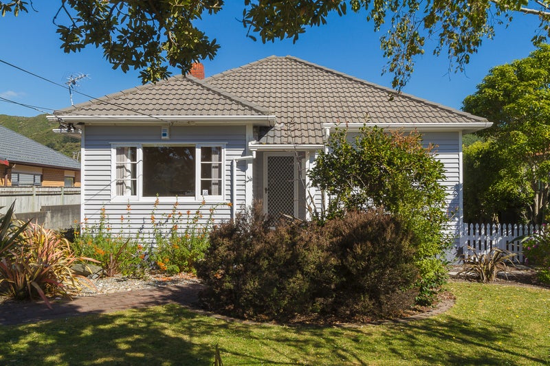 42 Brook Street, Waterloo, Lower Hutt - Carousel 1