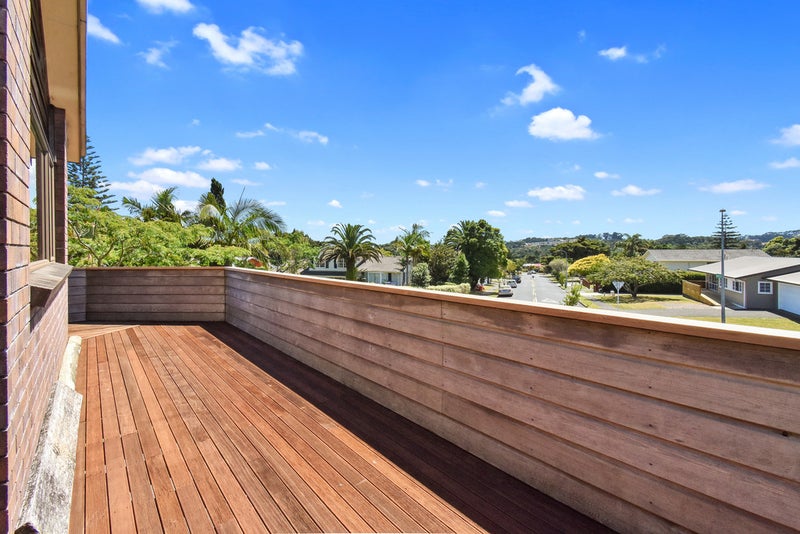 109 Grande Vue Road, Hillpark, Auckland - Carousel 2