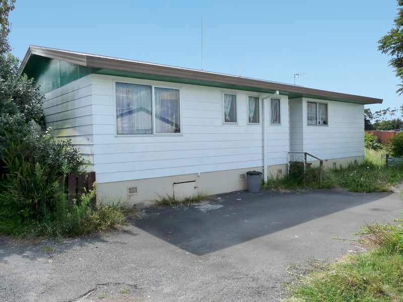 16 College Place, Poike, Tauranga - Carousel 1