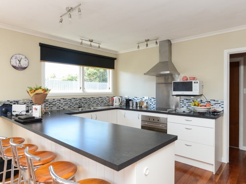 700 Elm Road, Akina, Hastings - Carousel 2