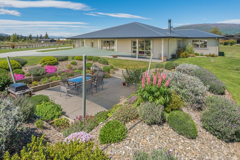 1 Ewing Place, Albert Town, Wanaka - Carousel 2