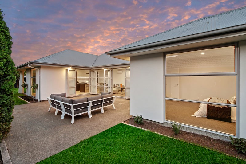 90 Broadhaven Avenue, Parklands, Christchurch - Carousel 2