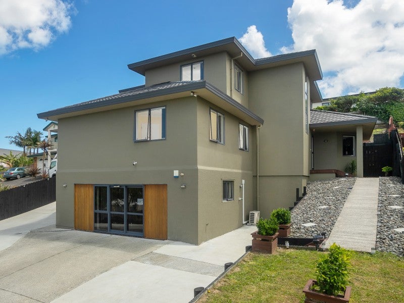 10 Chieftain Rise, Goodwood Heights, Auckland - Carousel 1