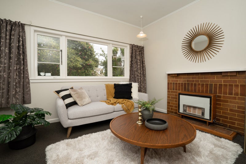 11 Howden Road, Fairfield, Hamilton - Carousel 2