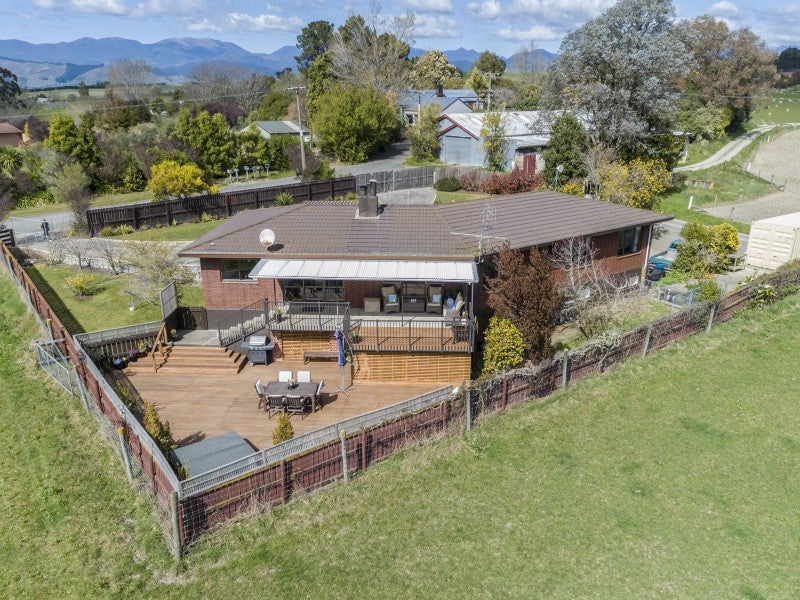 54 Greenacres Road, Redwood Valley - Carousel 21