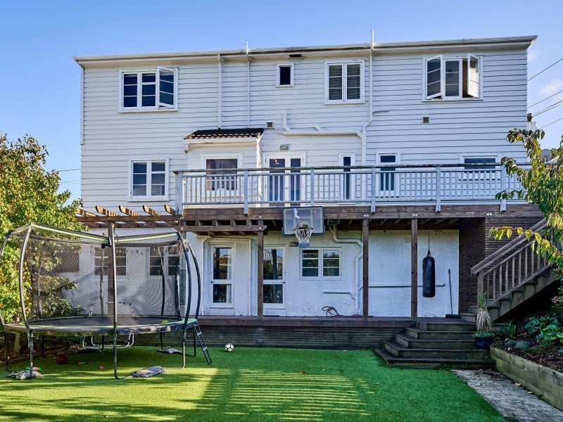 53 Box Hill, Khandallah, Wellington - Carousel 19