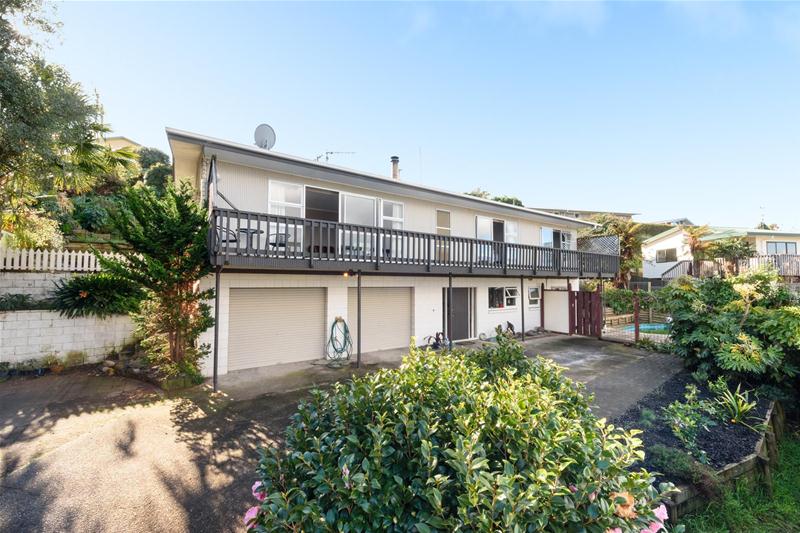 3 Stoddart Place, Brookfield, Tauranga - Carousel 1