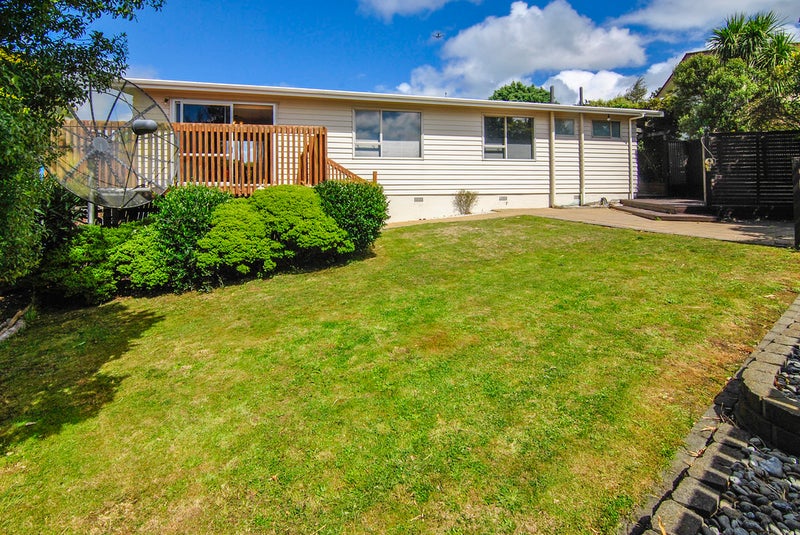 45 Carluke Street, Paparangi, Wellington - Carousel 2