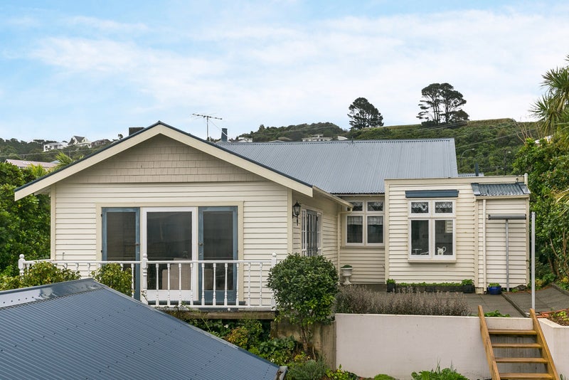 9 Ninian Street, Highbury, Wellington - Carousel 20