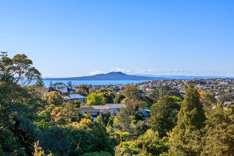 138 Carlisle Road, Northcross, Auckland - Carousel 2