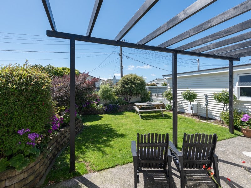 8 Harbour Park Terrace, Khandallah, Wellington - Carousel 2