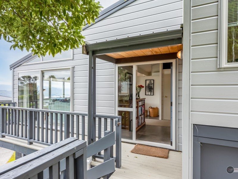 66 Acacia Avenue, Maungaraki, Lower Hutt - Carousel 2