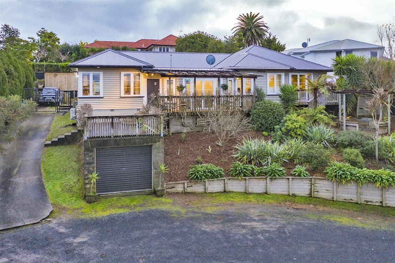 29 Carey Street, Maeroa, Hamilton - Carousel 1