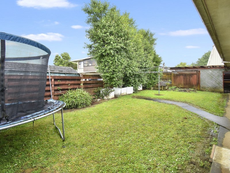4 Rapley Place, Papatoetoe, Auckland - Carousel 2