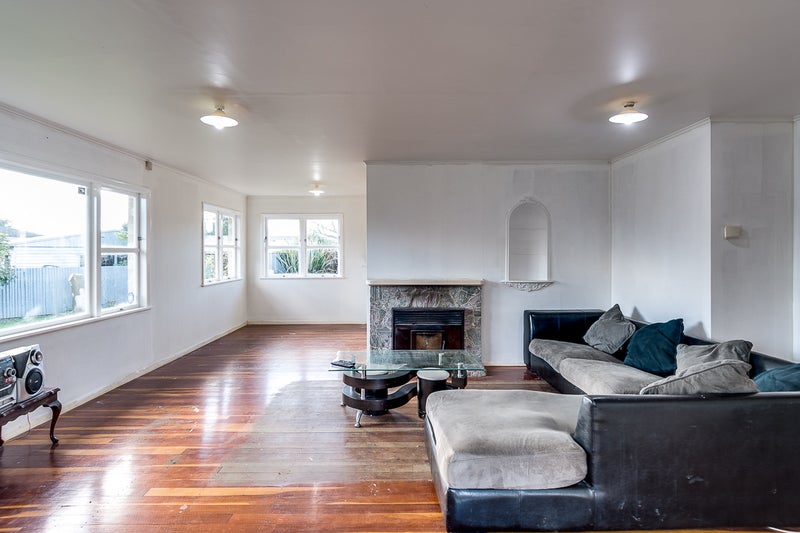 15 Barnett Place, Pirimai, Napier - Carousel 2