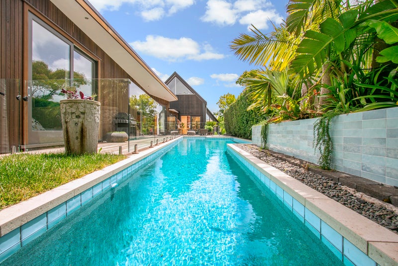 92 West End Road, Westmere, Auckland - Carousel 2