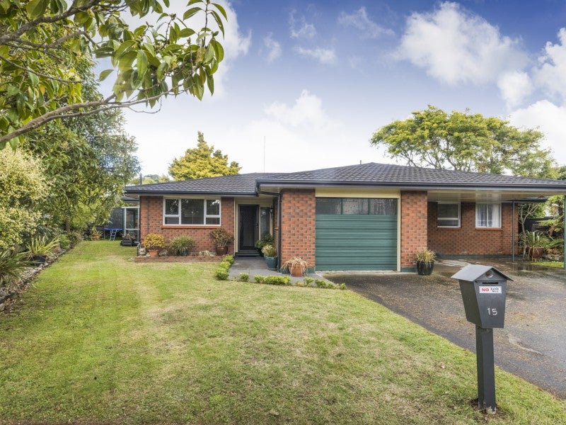 15 Wallace Place, Hokowhitu, Palmerston North - Carousel 1